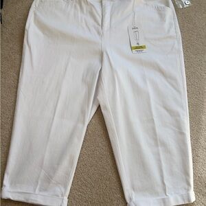 Intro. Women's High Waist White Shorts